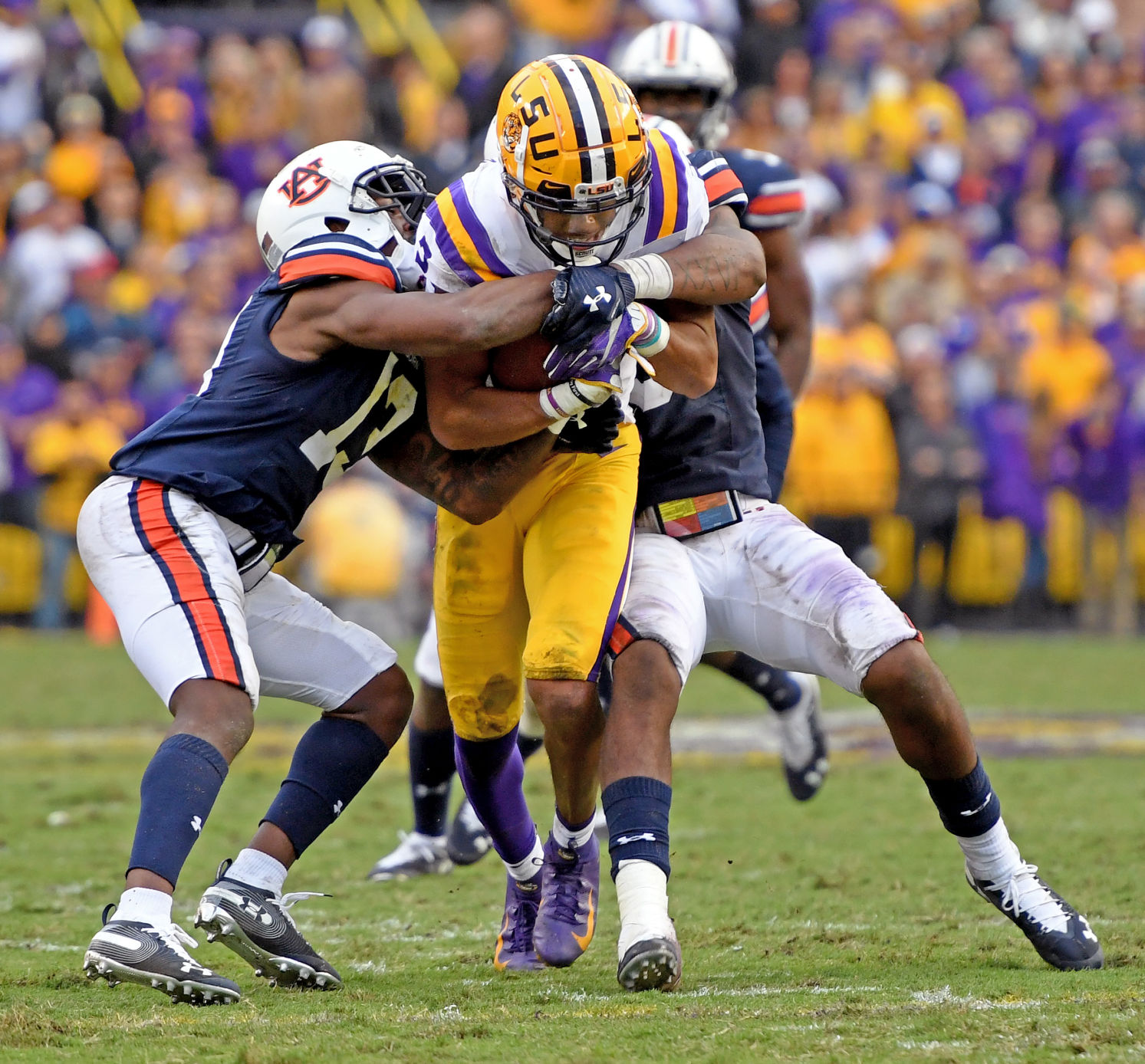 BR.lsuauburnmain2001.102719 bf.jpg